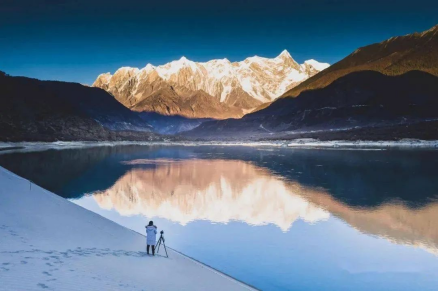 南迦巴瓦峰（西藏）-- 云中的天堂